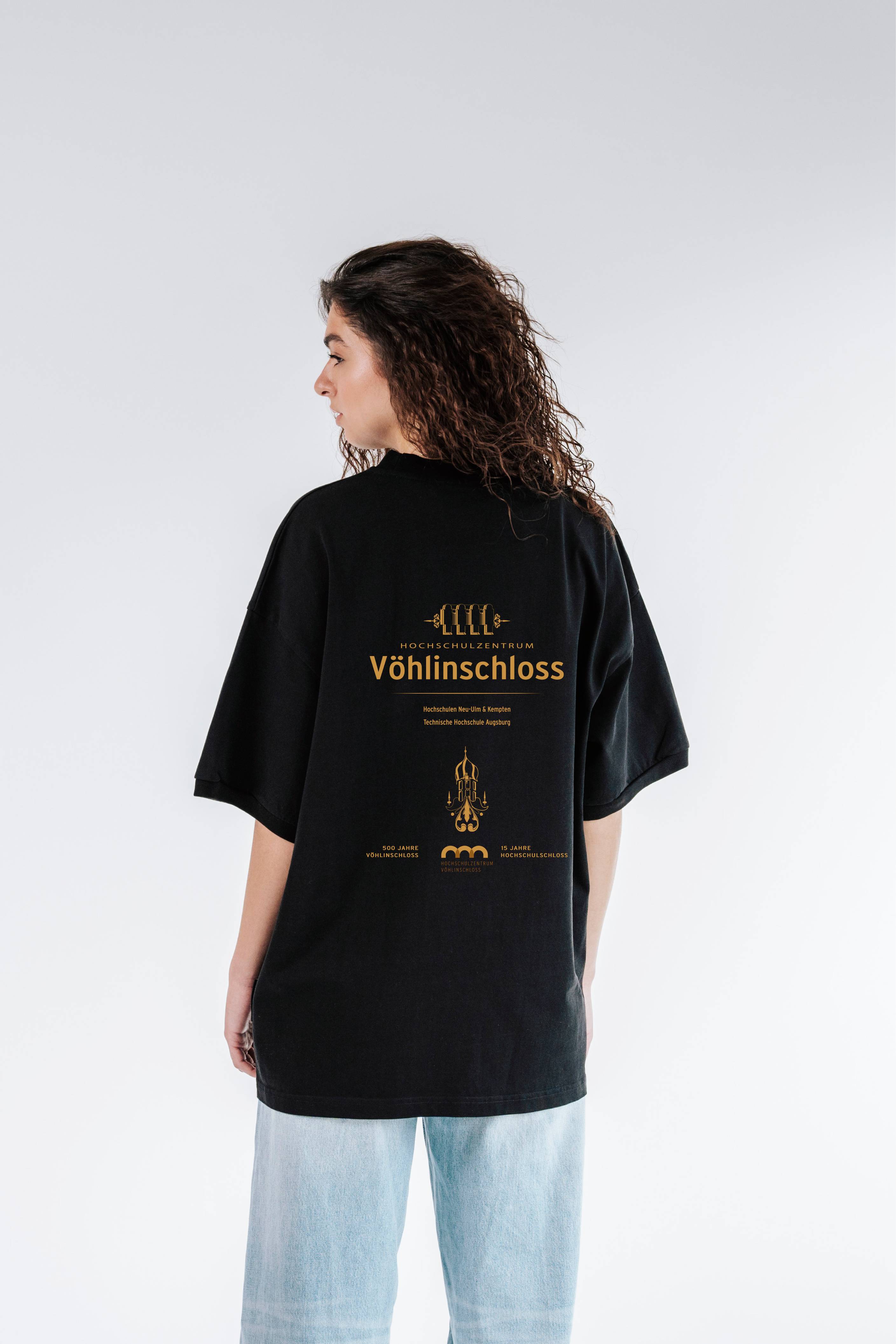 HSZ Vöhlinschloss 2025 Gold Print Organic Fair Heavy Oversized T-Shirt (LYTD)