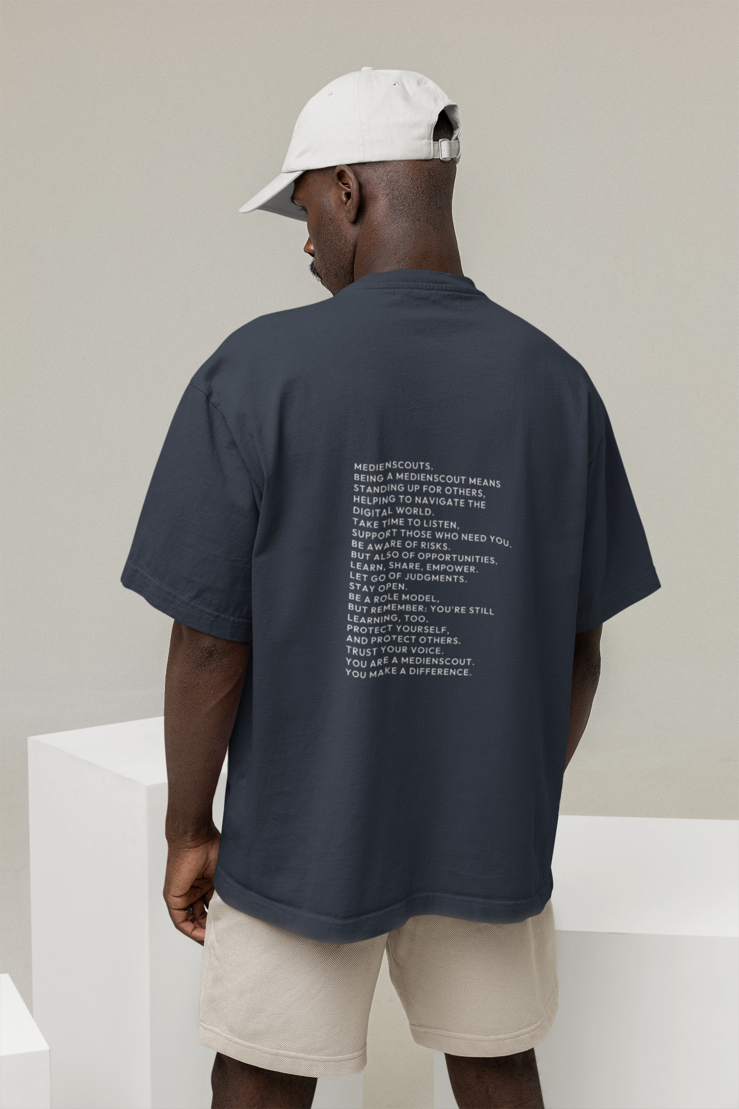 Heinrich Heine Gymnasium SK25 Organic Oversized T-Shirt (B&C)