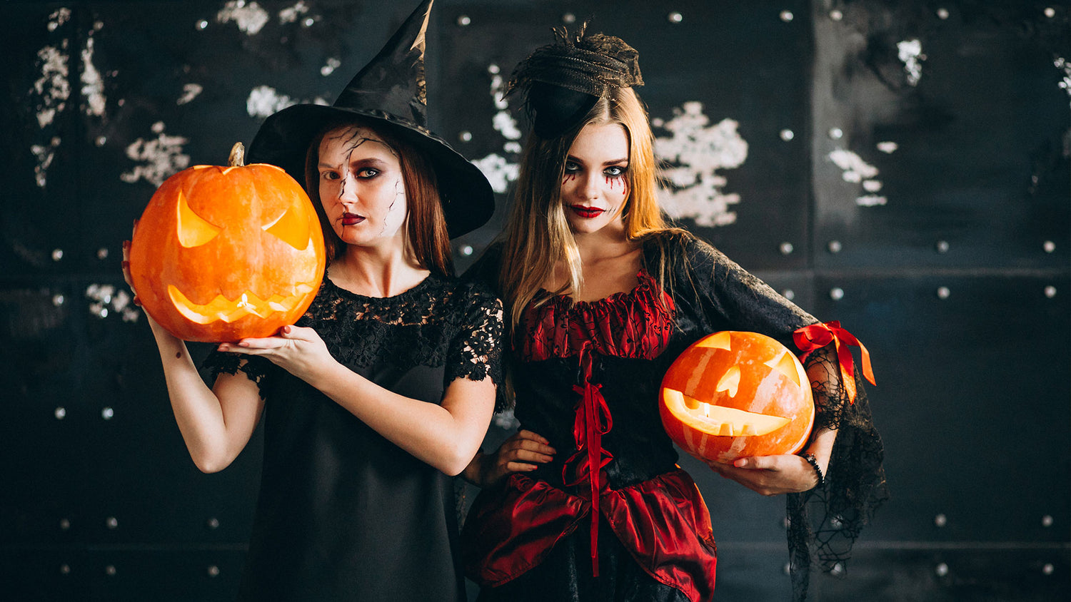 Gruselige Halloween-Kostüme für dich, deine Fam & deine Gang